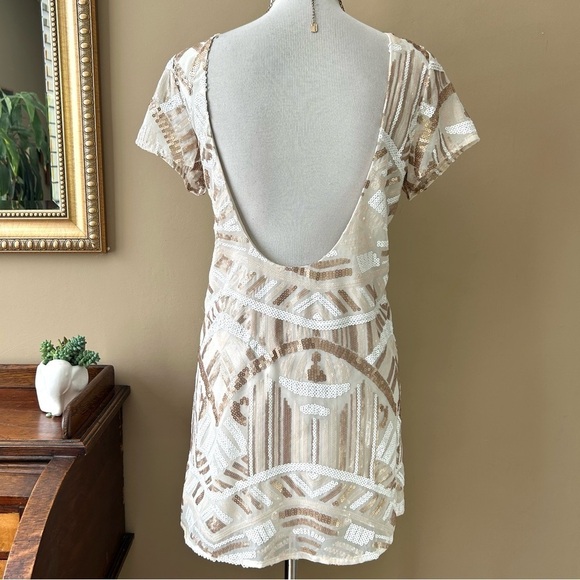 Show Me Your Mumu Tallulah White Tan Sequin Open Back Short Sleeve Mini Dress S - Picture 8 of 13
